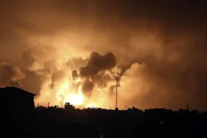 Unprecedented Humanitarian Crisis Unfolds in Gaza: Darkness, Isolation, and a Struggle for Survival 1 169847487626838895146845549115144946244512353767531